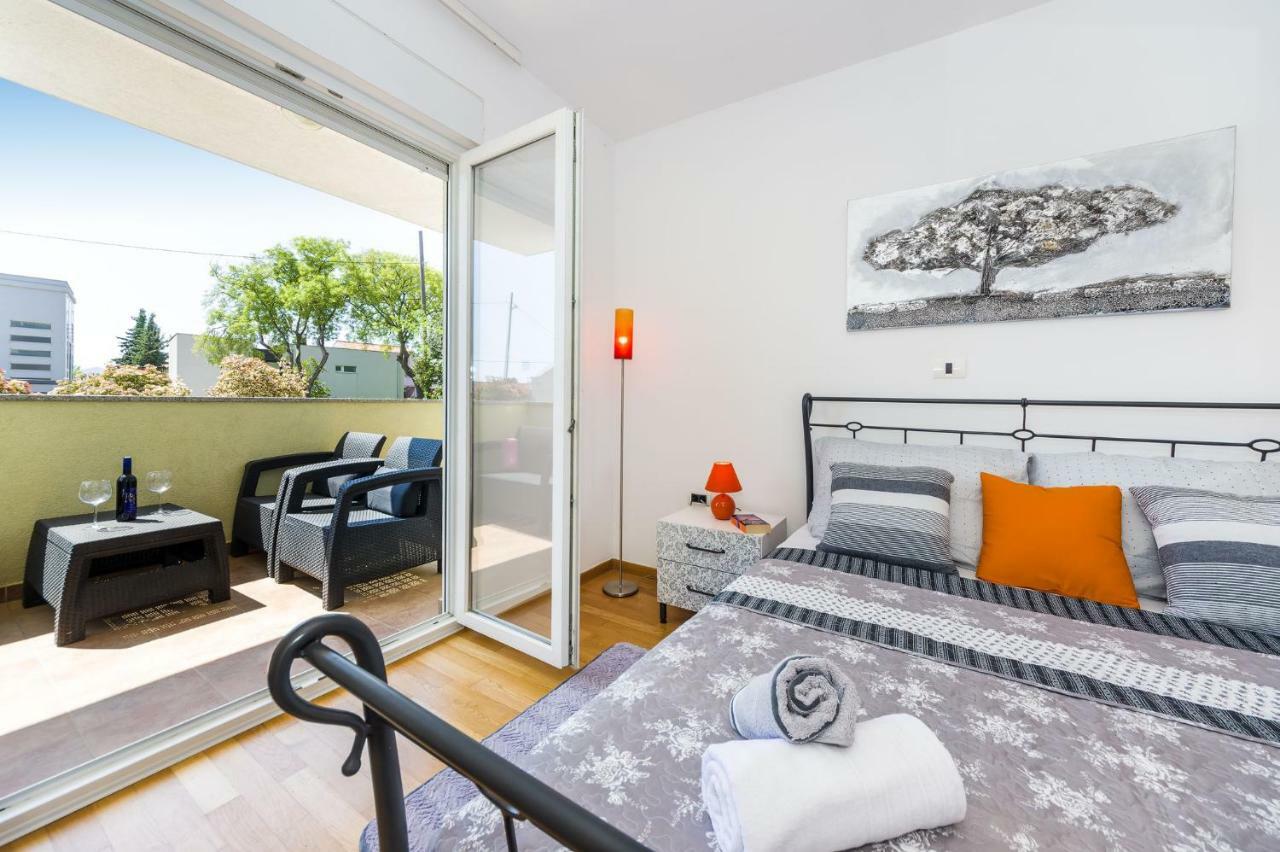 Djana Apartament *